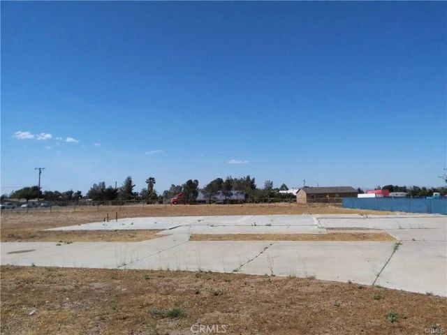 15120 Main, Hesperia, CA 92345