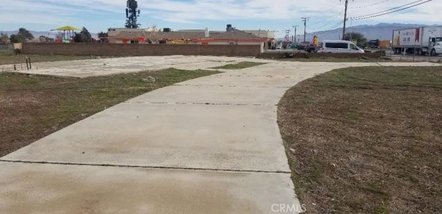 15120 Main, Hesperia, CA 92345