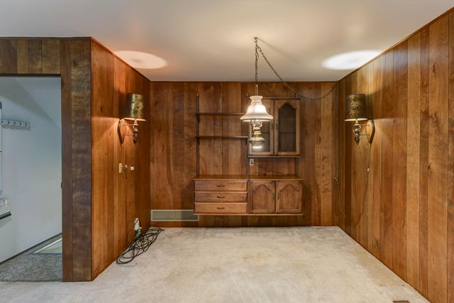 2680 W 59th Place, Merrillville, IN 46410