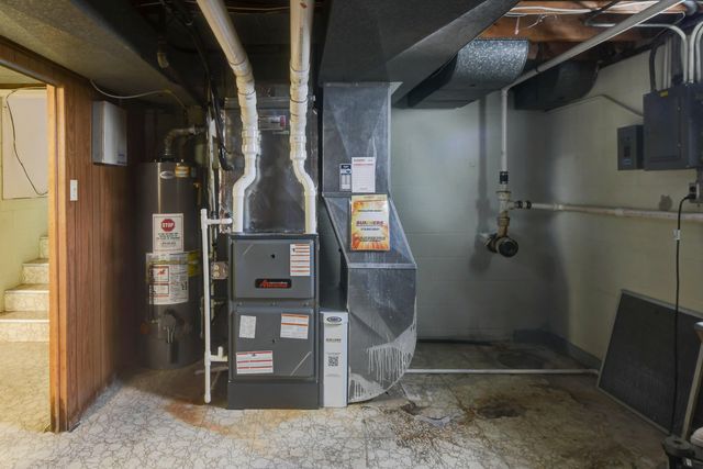 2680 W 59th Place, Merrillville, IN 46410