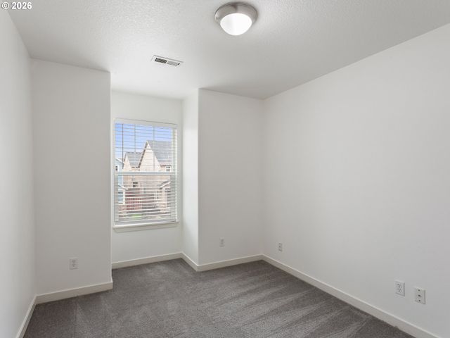 827 Nw 1ST Ave, Canby, OR 97013