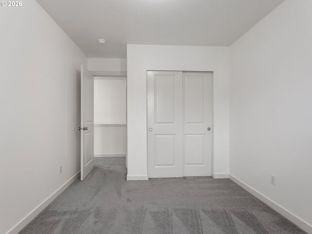 827 Nw 1ST Ave, Canby, OR 97013