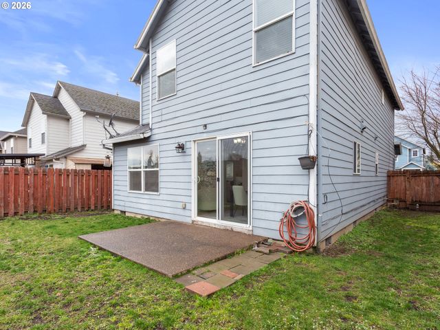 827 Nw 1ST Ave, Canby, OR 97013