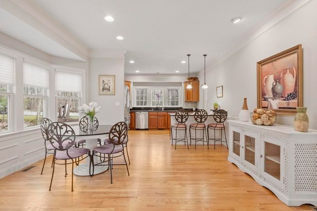 8 Mcneil Cir 8, Hopkinton, MA 01748