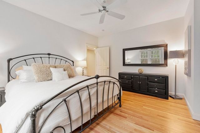 8 Mcneil Cir 8, Hopkinton, MA 01748