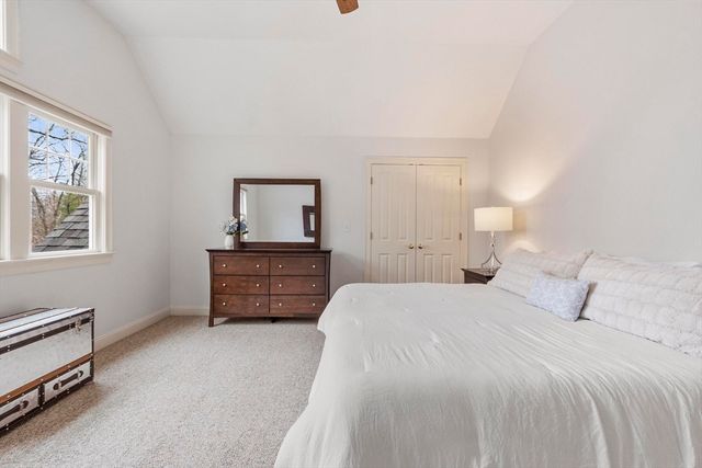 8 Mcneil Cir 8, Hopkinton, MA 01748