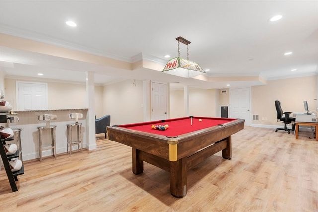 8 Mcneil Cir 8, Hopkinton, MA 01748