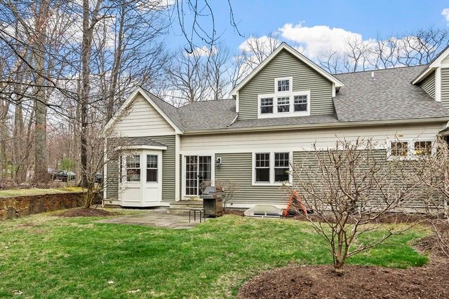 8 Mcneil Cir 8, Hopkinton, MA 01748