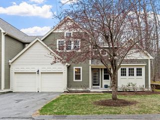 8 Mcneil Cir 8, Hopkinton, MA 01748