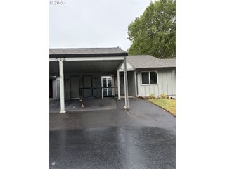 812 Nw 132ND St C, Vancouver, WA 98685