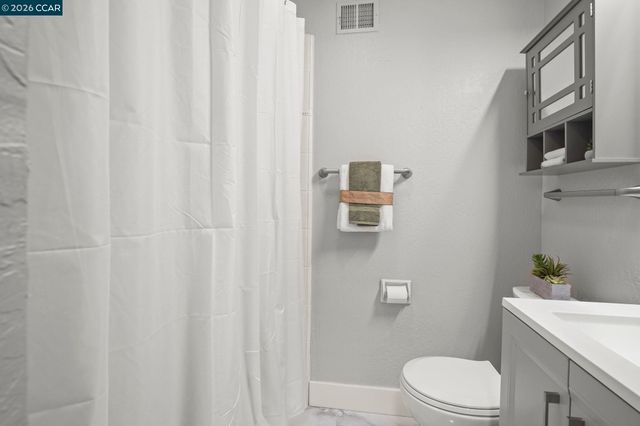 69 Fordham Ct, Pleasant Hill, CA 94523