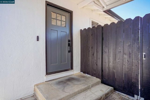 69 Fordham Ct, Pleasant Hill, CA 94523