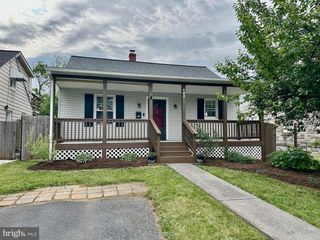 102 N PURCELL AVE, Winchester, VA 22601