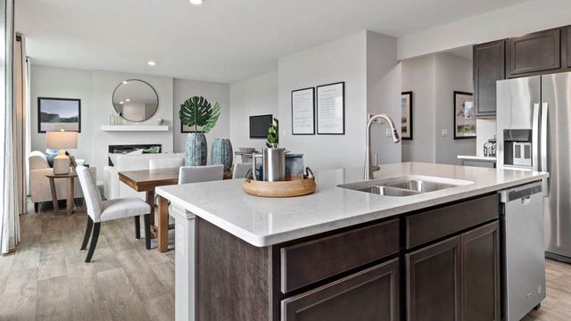 995 Sapphire Lane, Montgomery, IL 60538