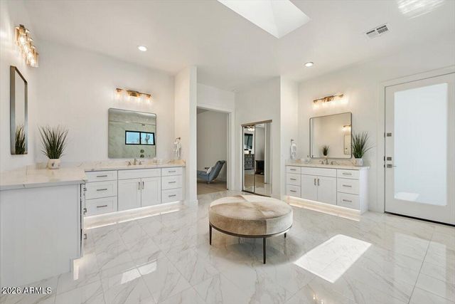 6027 E WILDCAT Drive, Cave Creek, AZ 85331