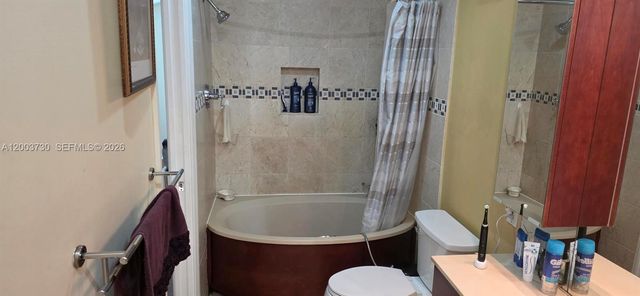 11650 NW 17th Ct, Plantation, FL 33323