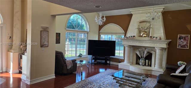 11650 NW 17th Ct, Plantation, FL 33323