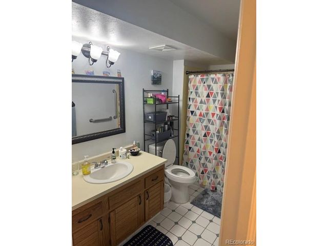 327 El Paso Blvd H, Manitou Springs, CO 80829