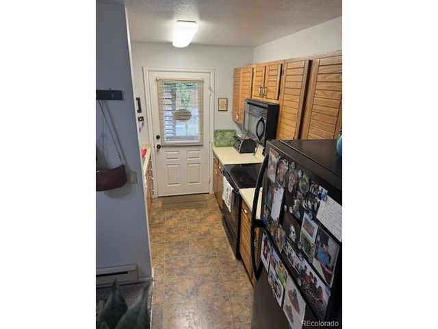 327 El Paso Blvd H, Manitou Springs, CO 80829