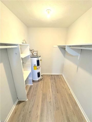 3475 Azalea Garden Rd Apt 19, Norfolk, VA 23513