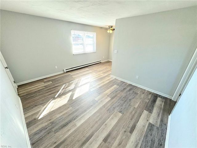 3475 Azalea Garden Rd Apt 19, Norfolk, VA 23513