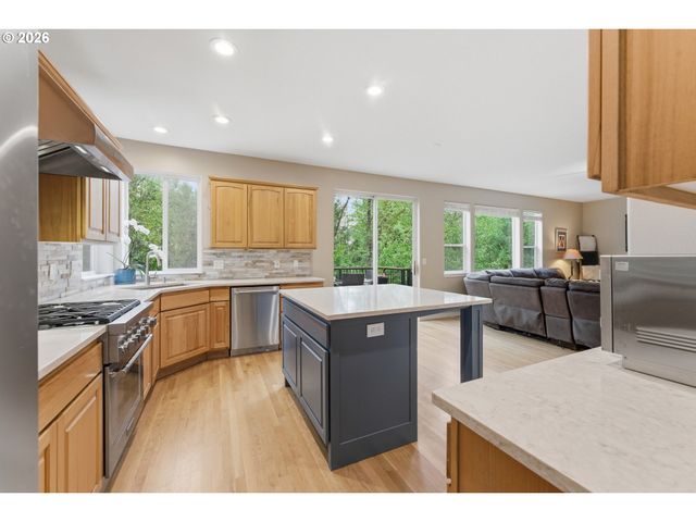 16455 Sw LOON Dr, Beaverton, OR 97007