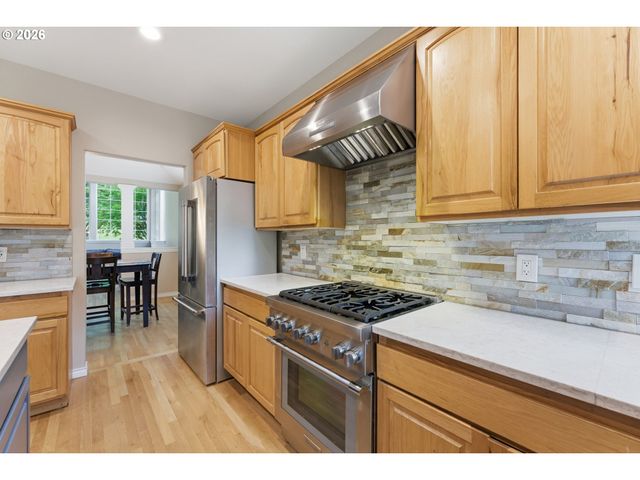 16455 Sw LOON Dr, Beaverton, OR 97007