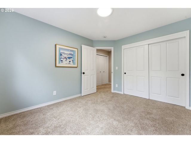 16455 Sw LOON Dr, Beaverton, OR 97007