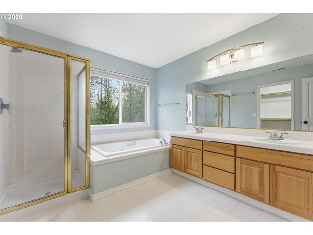 16455 Sw LOON Dr, Beaverton, OR 97007