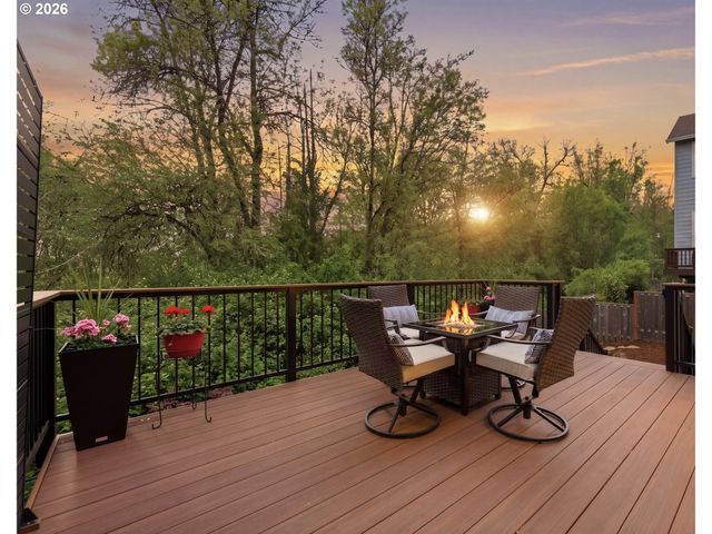 16455 Sw LOON Dr, Beaverton, OR 97007