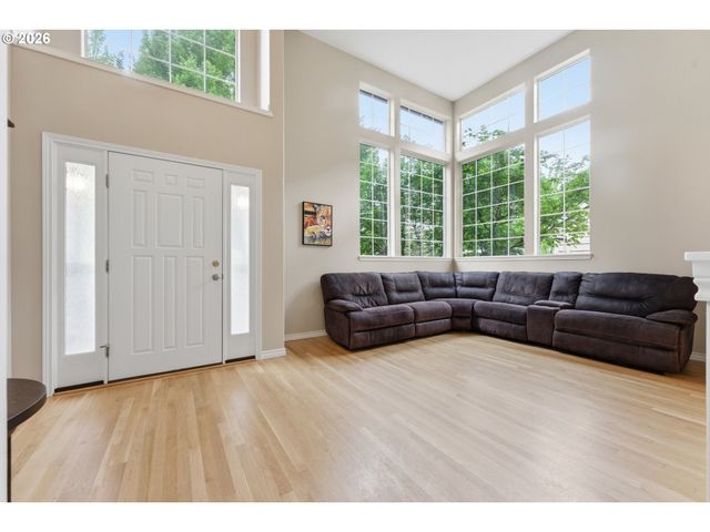 16455 Sw LOON Dr, Beaverton, OR 97007