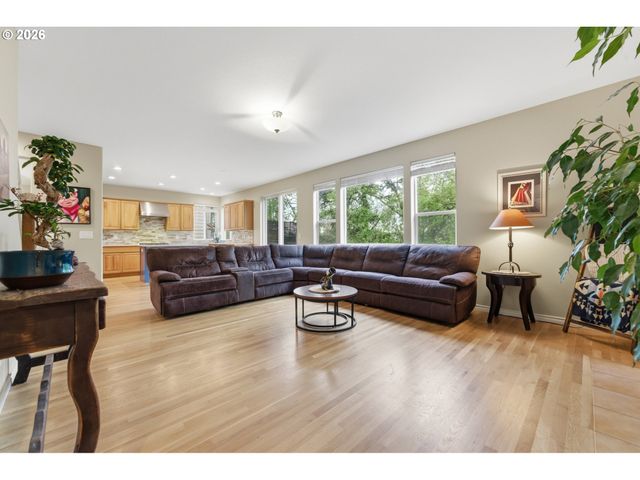 16455 Sw LOON Dr, Beaverton, OR 97007