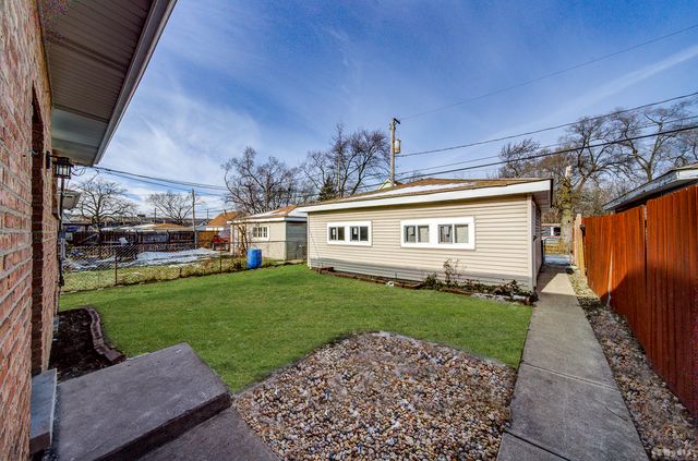 281 E 163rd Street, Harvey, IL 60426