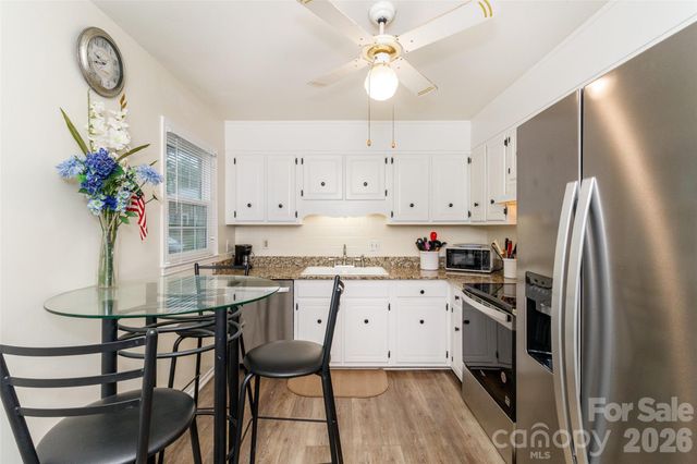 8300 Knights Bridge Road, Charlotte, NC 28210