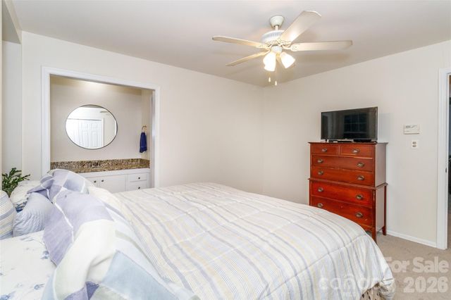 8300 Knights Bridge Road, Charlotte, NC 28210