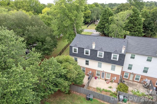 8300 Knights Bridge Road, Charlotte, NC 28210