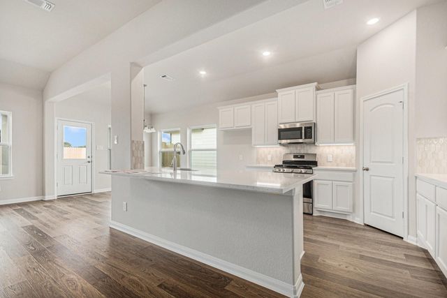 3747 Crawford Street, Bay City, TX 77414