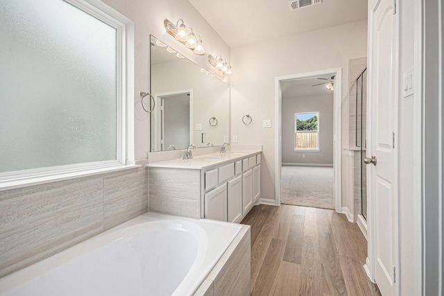 3747 Crawford Street, Bay City, TX 77414