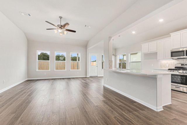 3747 Crawford Street, Bay City, TX 77414