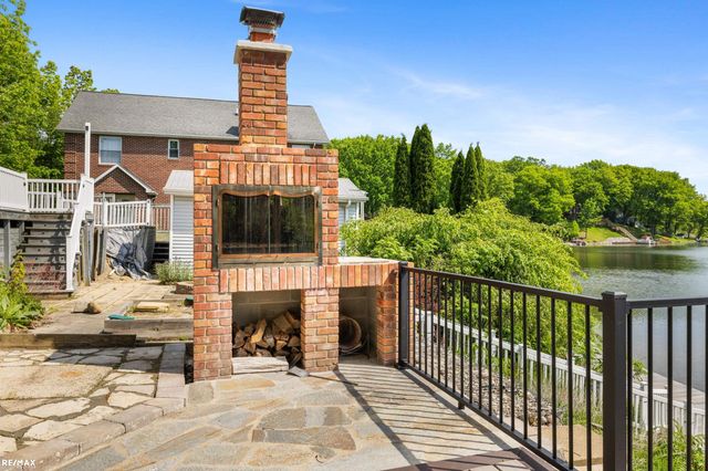 7671 Osborne Drive, Millington, MI 48746