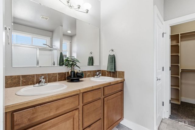 2149 N Trail Creek Ln, Eagle, ID 83616