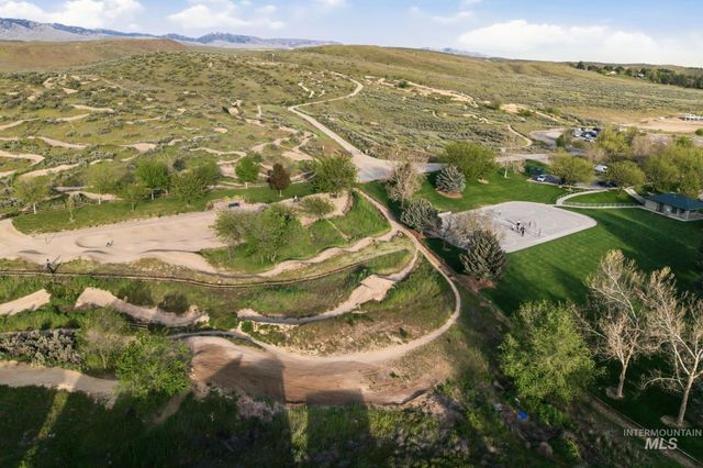 2149 N Trail Creek Ln, Eagle, ID 83616
