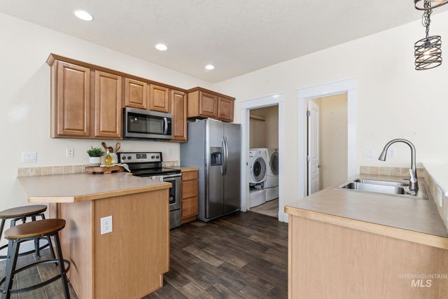2149 N Trail Creek Ln, Eagle, ID 83616