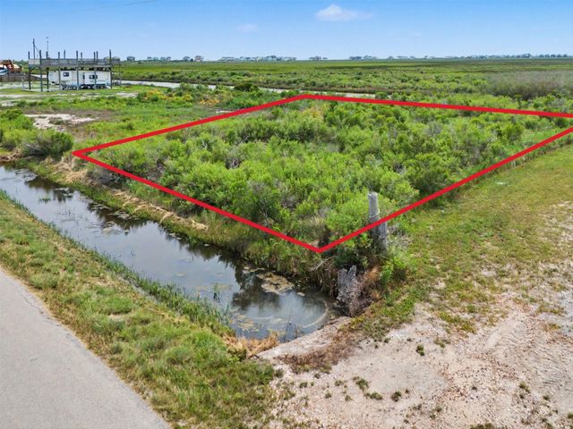1263 Van Sant, Gilchrist, TX 77617