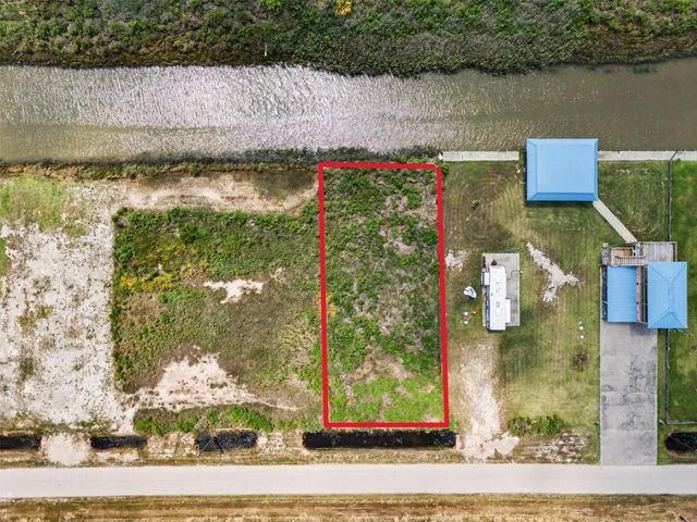 1263 Van Sant, Gilchrist, TX 77617