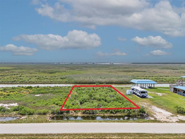 1263 Van Sant, Gilchrist, TX 77617