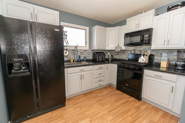 45W962 Plank Road, Hampshire, IL 60140