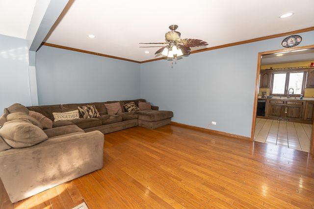 45W962 Plank Road, Hampshire, IL 60140