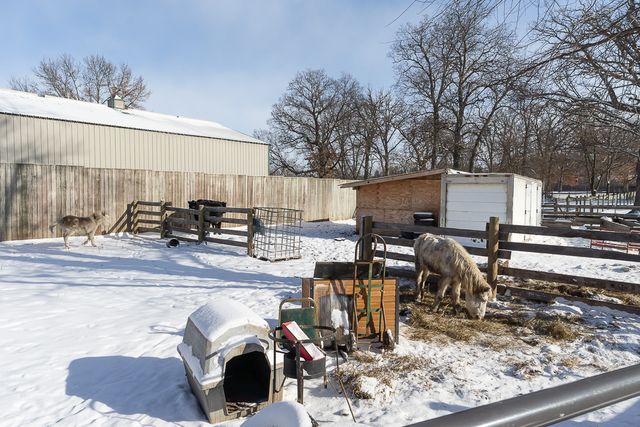 45W962 Plank Road, Hampshire, IL 60140