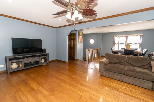 45W962 Plank Road, Hampshire, IL 60140